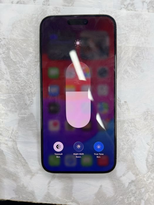 Iphone 15pro max 256gb aybi ekran orginalga alishgan 830$