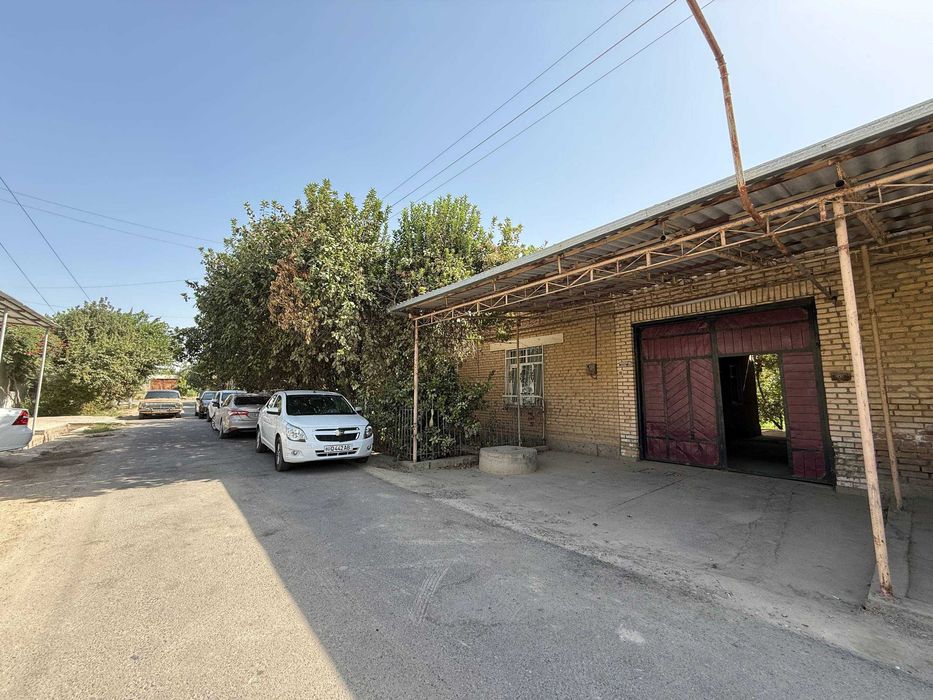 TAYYOR 8 SOTIQLI hovli sotiladi