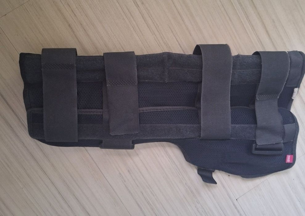 Ортопедична наколенка