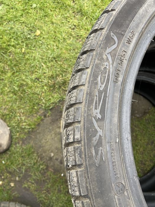 Anvelope Iarna 235/40R19
