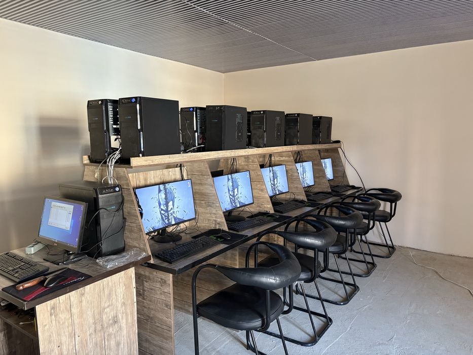 Kompiyuterlar sotiladi jihozlari bilan birga! Chinoz tumanida joylashg