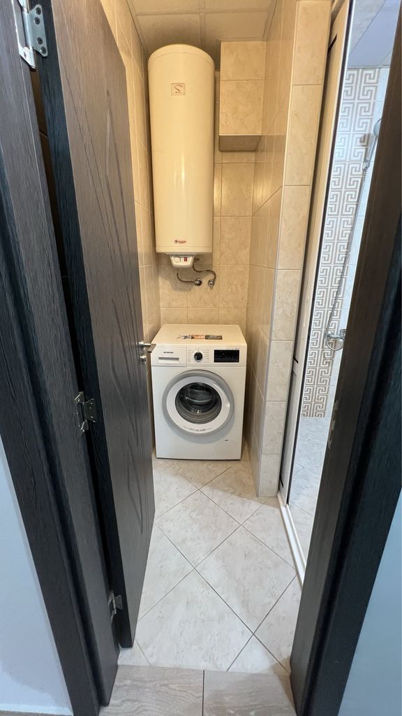 Дава се под наем Тристаен апартамент в Асеновград - 70 кв.м за 306 € - Снимка #8