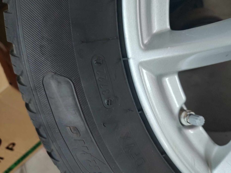 Джанти с гуми BMW  205/60 R16 бмв
