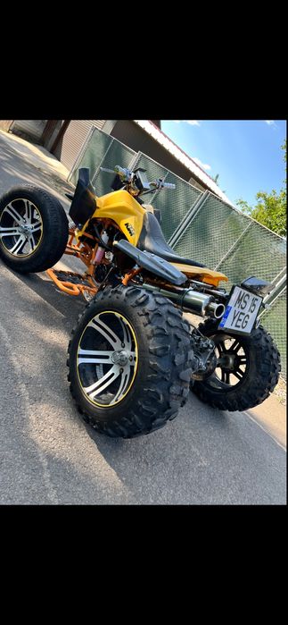 Vand atv 250 de strada
