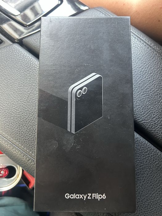 Samsung Galaxy Z Flip 6