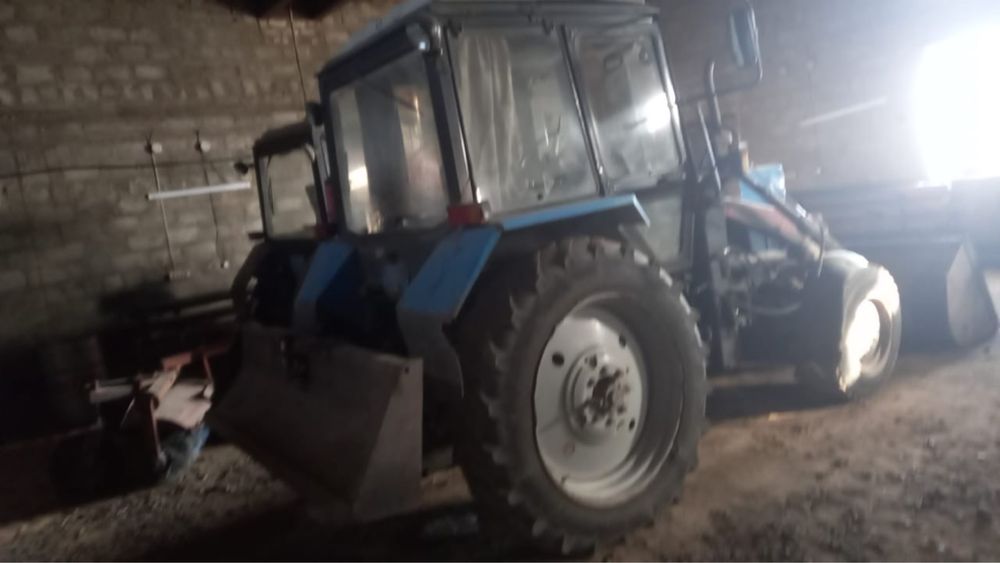 Трактор МТЗ 80.