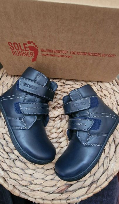 Sole Runner navy titania barefoot