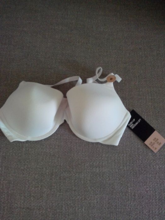 Sutien push-up H&M, mărimea 85B, alb, nou, cu etichetă