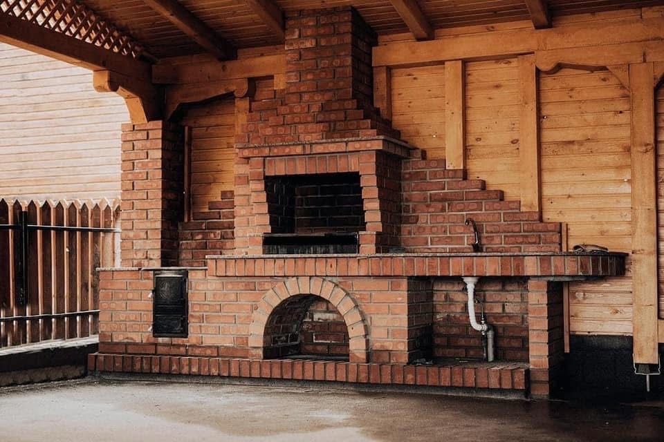 Cabana cu Ciubar de Inchiriat Libera de Sarbatorii