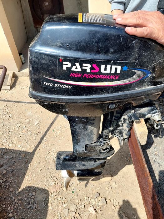 Лодочный мотор двухтактный