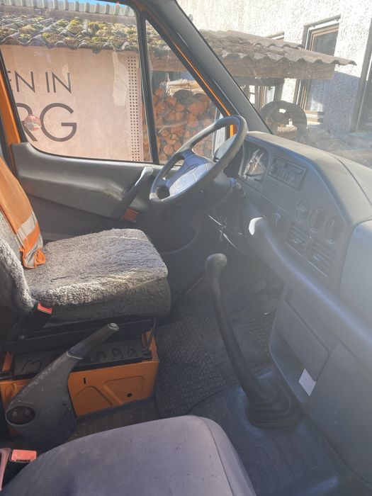 Camioneta 6 locuri