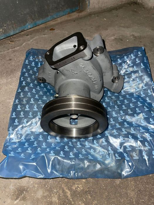 Водяной насос на Камаз