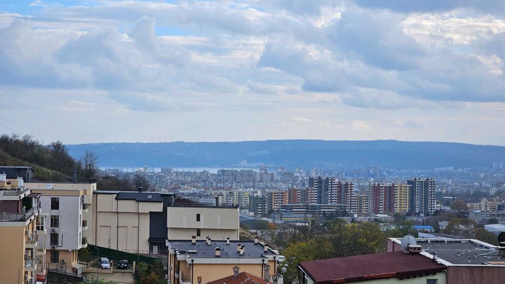 Тристаен апартамент 130кв.м., Възраждане 3, гр.Варна