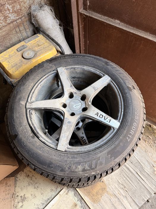 Диски с новой зимней резиной, 5х114.3