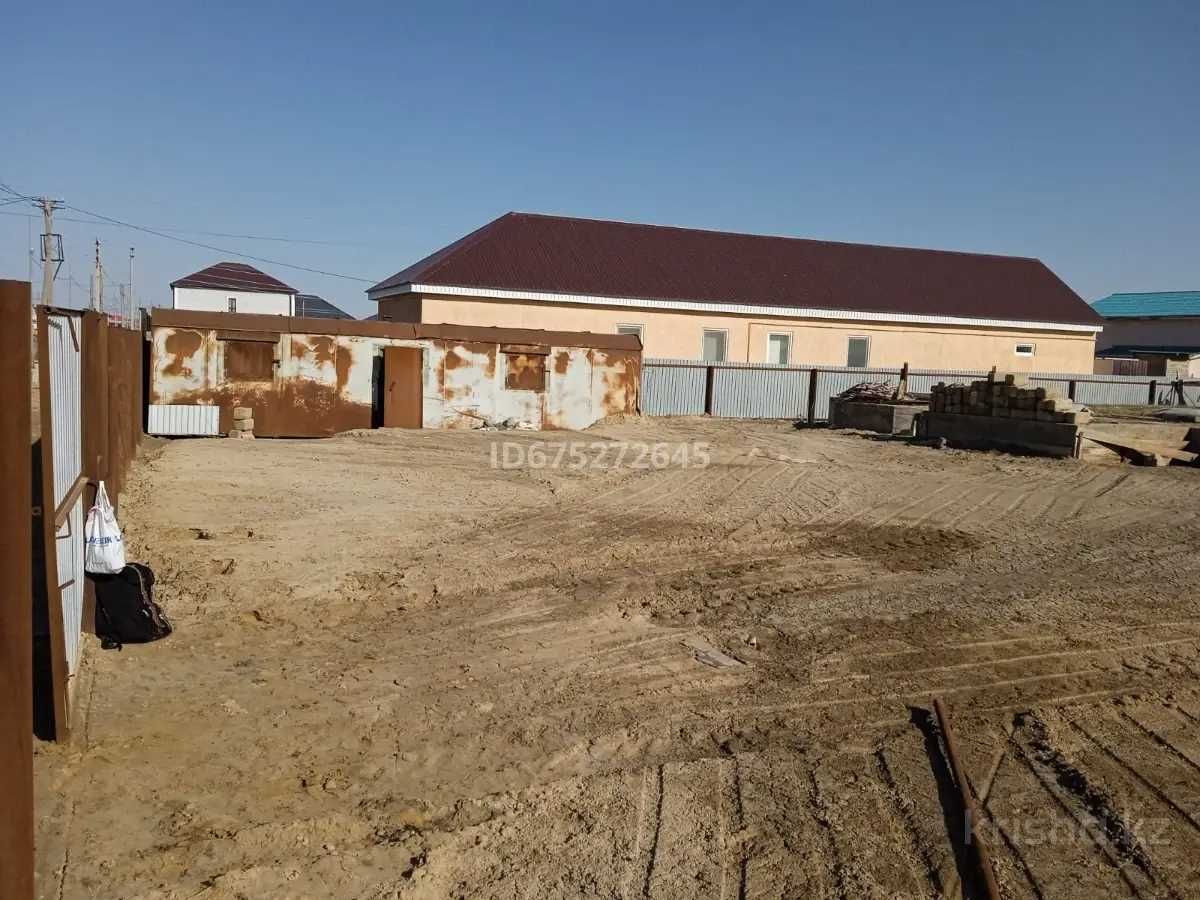 Продается участок 9 соток (ИЖС) с готовым высоким фундаментом в центре