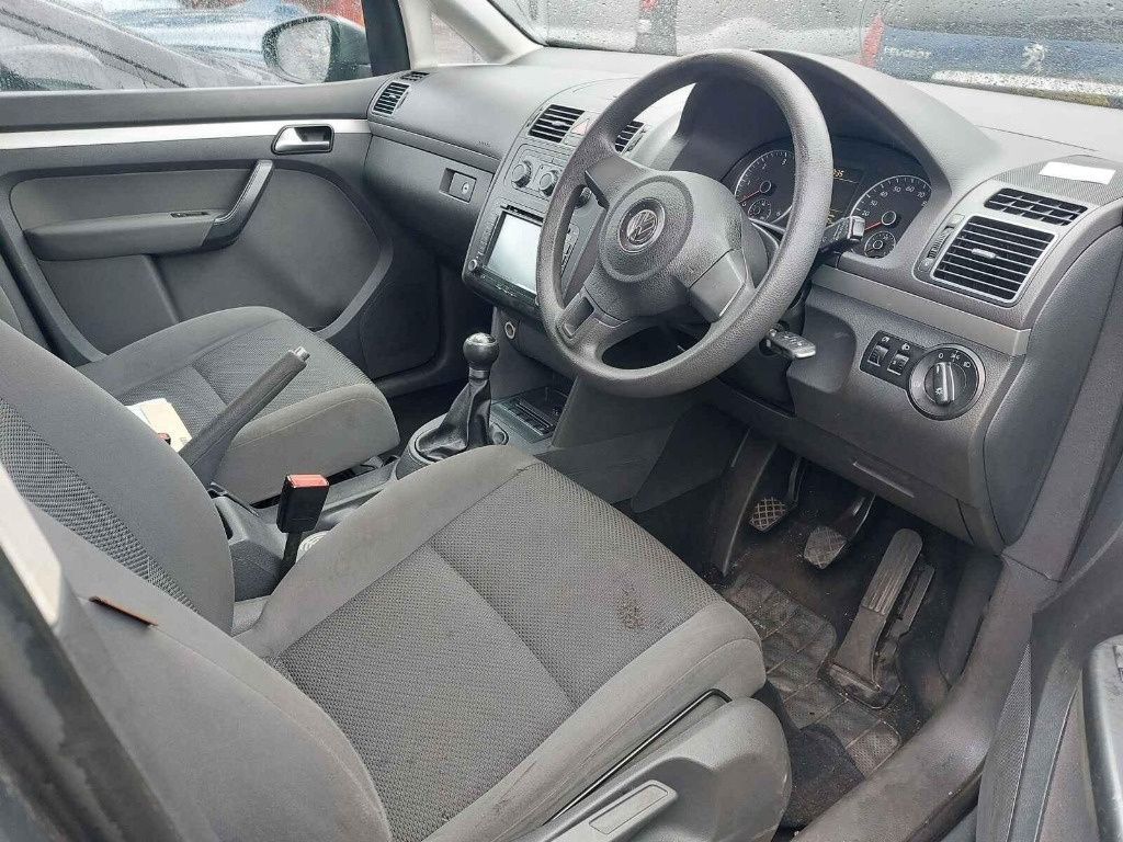 Pompa injectie Volkswagen Touran 2010 VAN 1.6 TDI