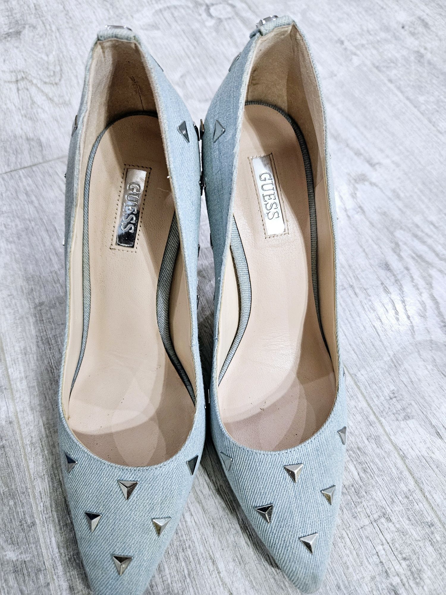 Обувки на ток Guess / Гес