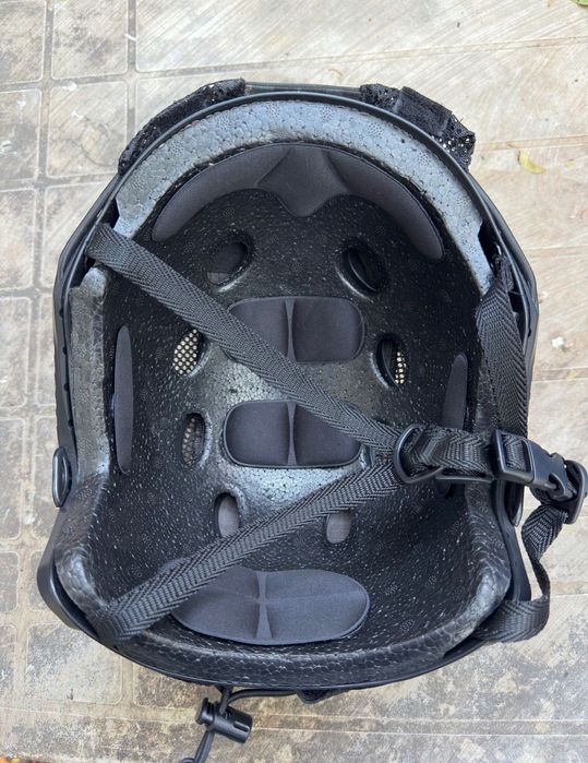 Cască ochelari cagulă