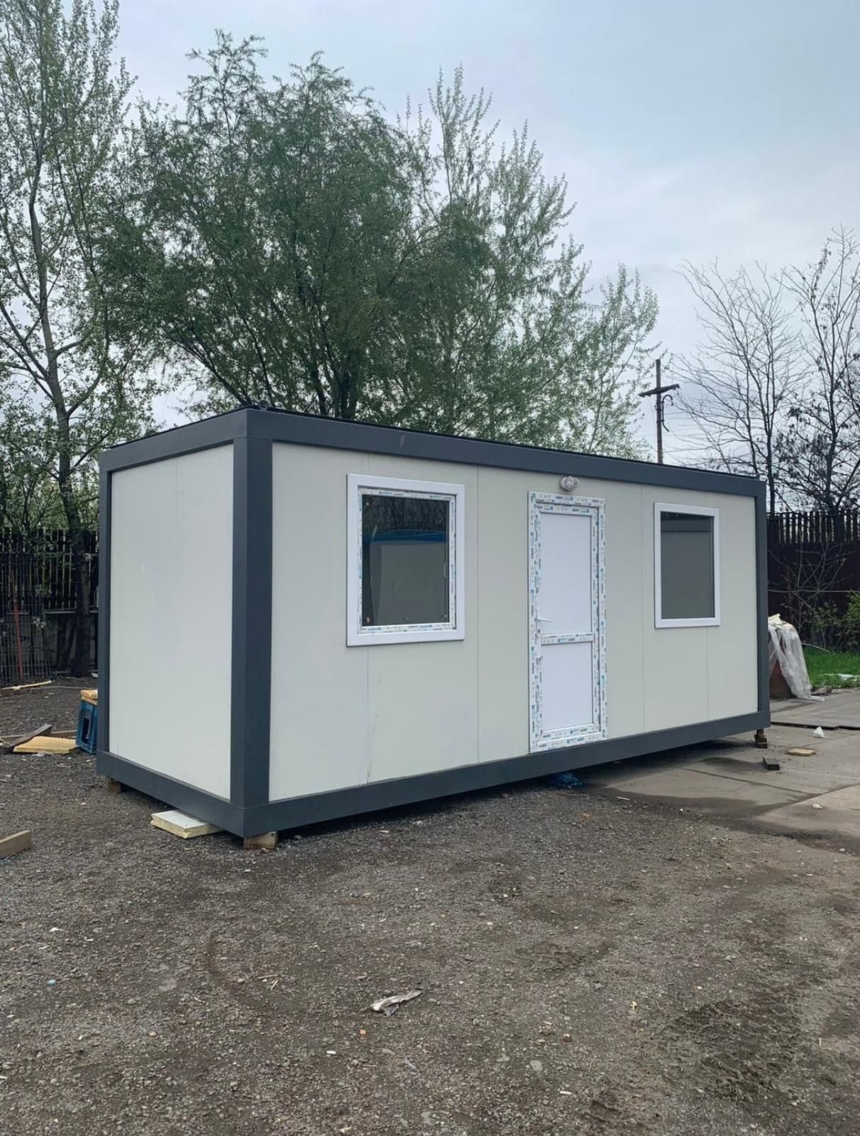 Container modular