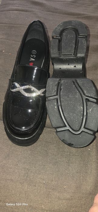 Дамски обувки като нови