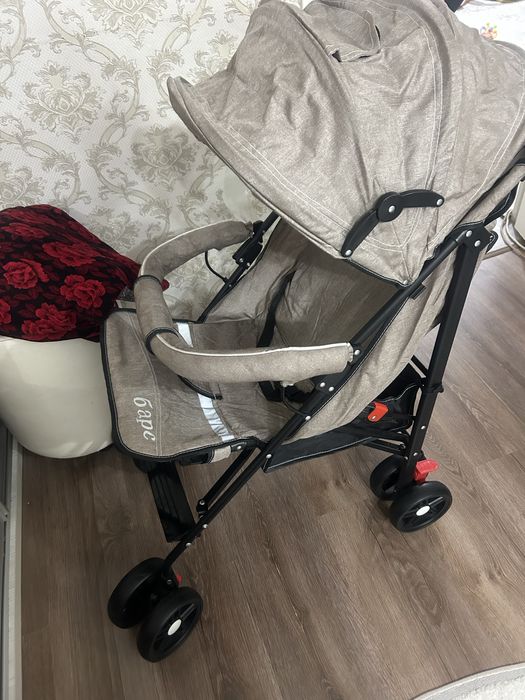 Продам коляску срочно