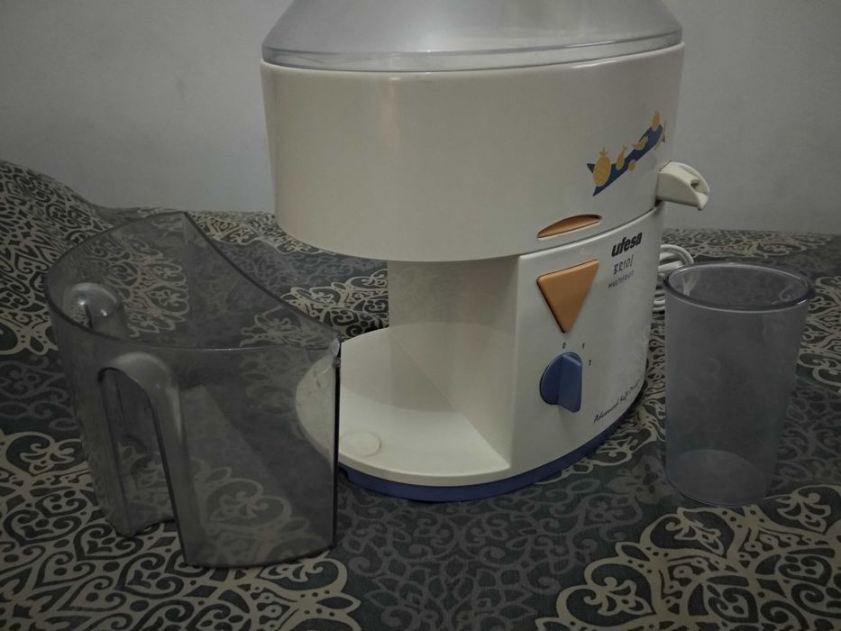 Соковыжималка Ufesa (Original).