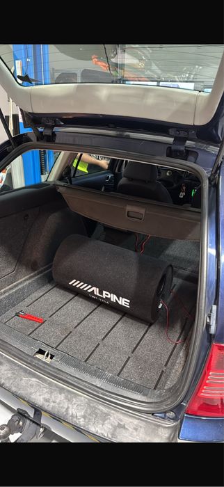 Montez sistem audio la domiciliu