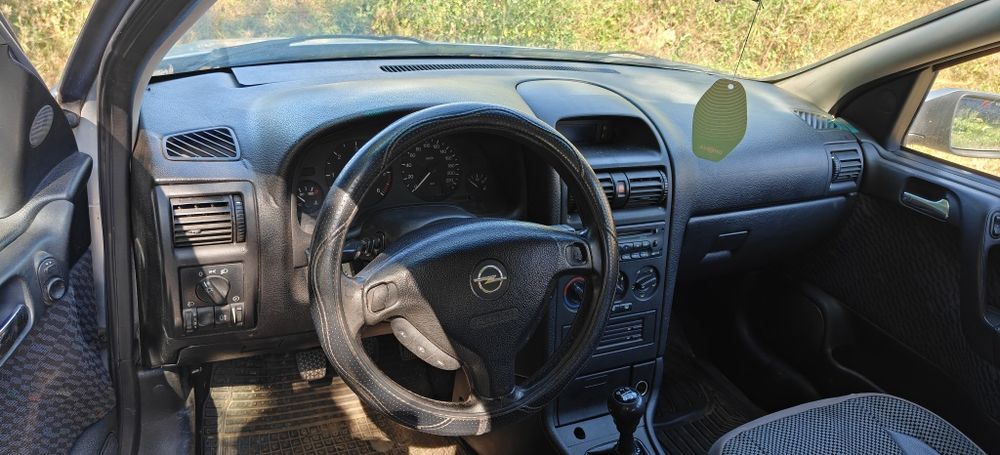 Vând Opel Astra g