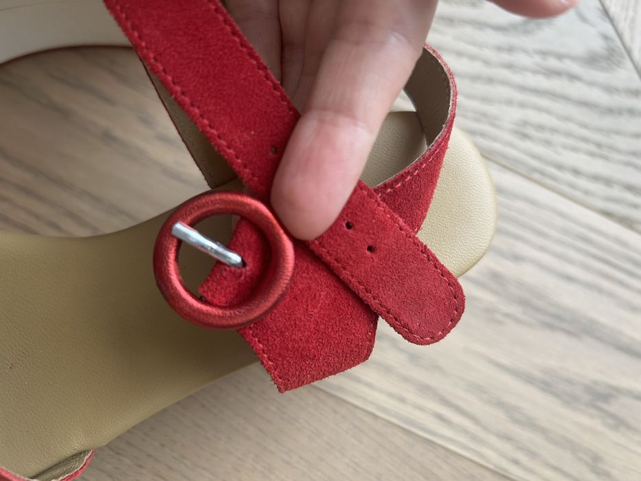 Sandale Eureka piele rosie, marimea 35, ca noi