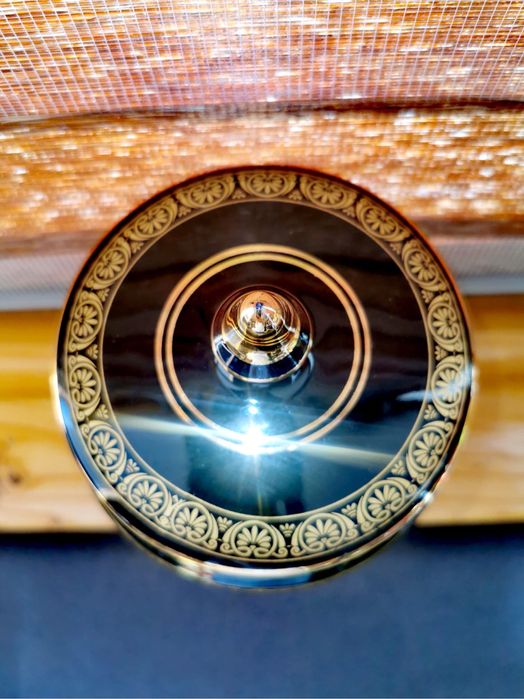 Гръцка ръчно изработена и рисувана ваза от 24-каратово злато