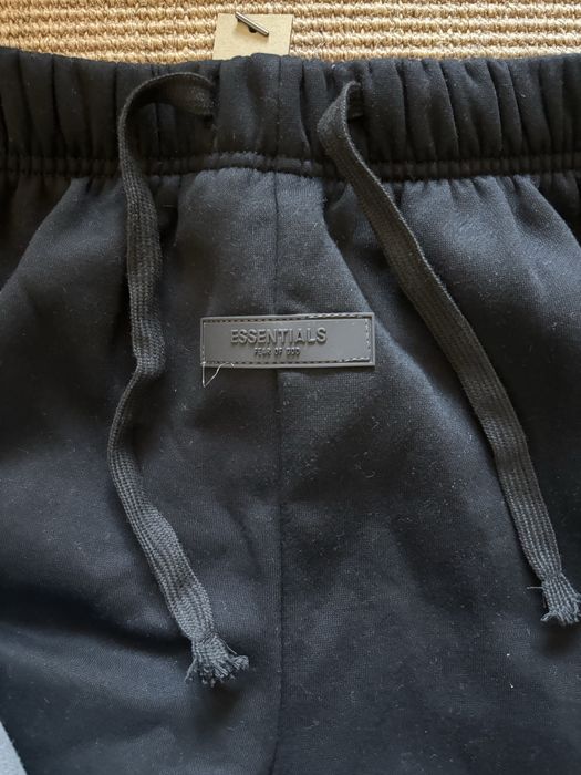 Pantaloni lungi essentials