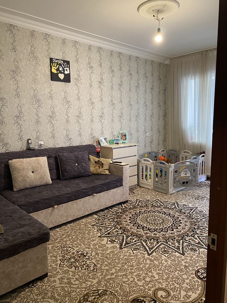 Юнусабад 13 кв, 2в3/1/4 Продается квартира,