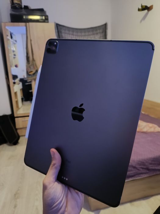 iPad pro 12.9 inch 2021 256 GB