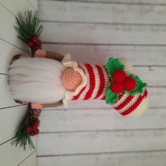 Новогодние подарки. Гномы ручной работы