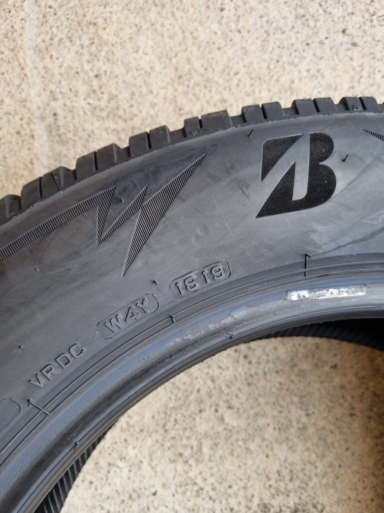 4 anvelope iarna BRIDGESTONE 235/60/18 DOT 2019 PRET PER BUCATA