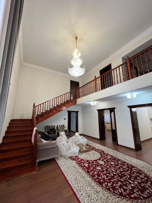 Благоустроенный 2-х этажный дом в микрорайоне "САМАЛ-1".