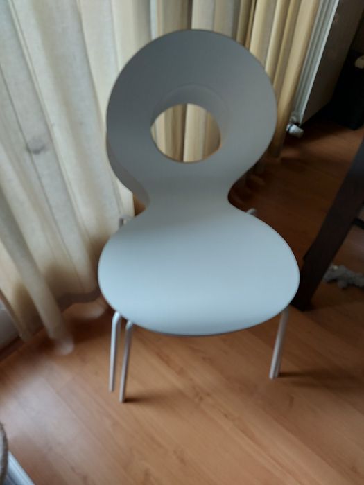 Два градински стола