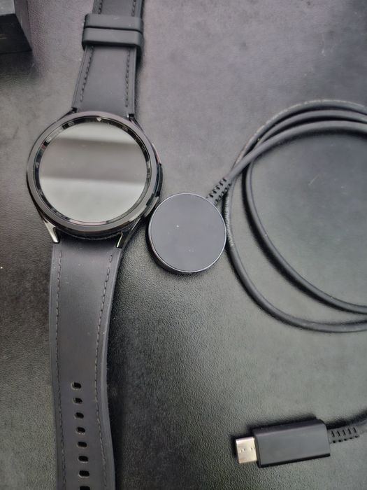 Vând smartwatch samsung