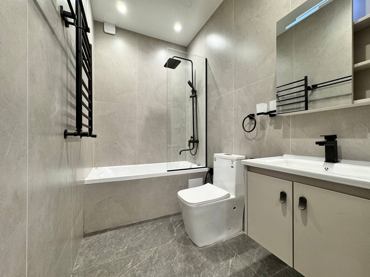 Срочно продается 2х ком квартира, ЖК New Life Yash-d, ор-р: Узбум,44м²