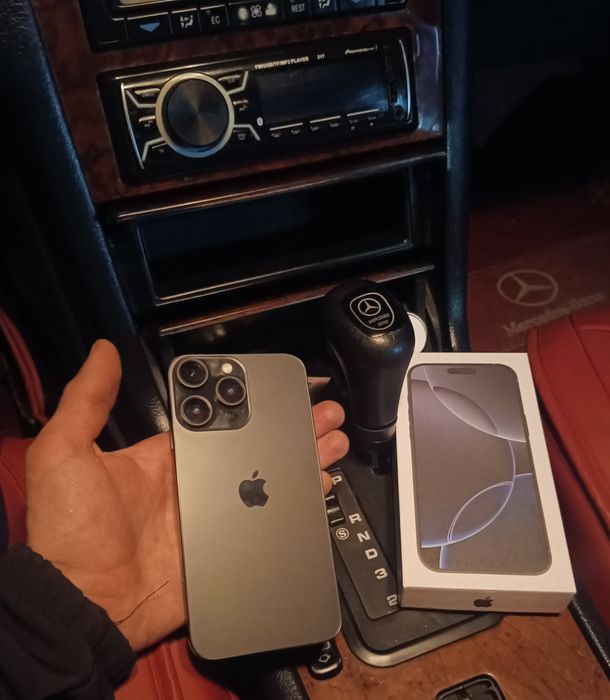 iPhone 16 pro 256 ГБ