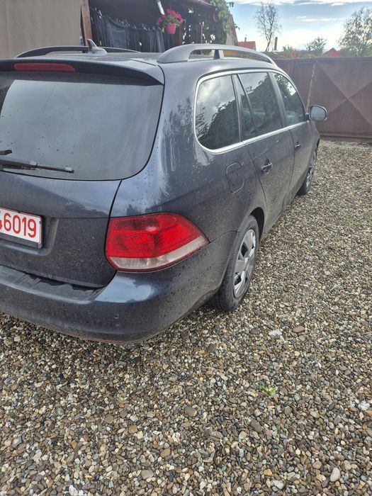 Vand vw golf 5 1.4benzina