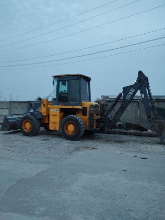 Пагрузчик экскаватор