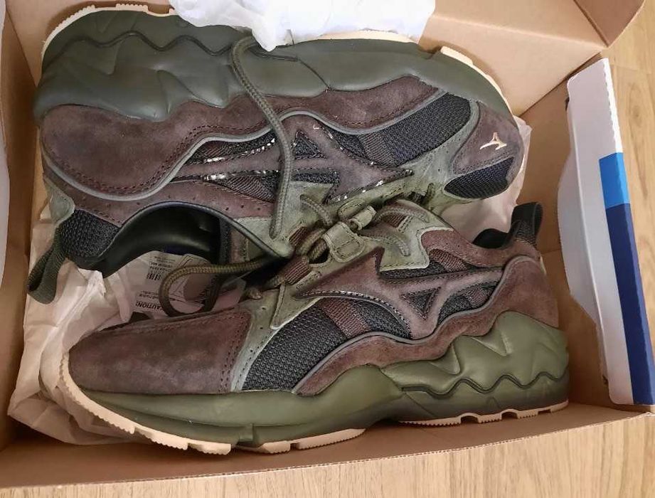 Mizuno Wave Rider, sneakersi originali, noi, in cutie, masura 40