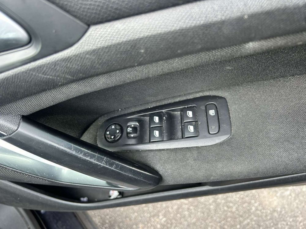 Peugeot 308 1.6hdi НА ЧАСТИ