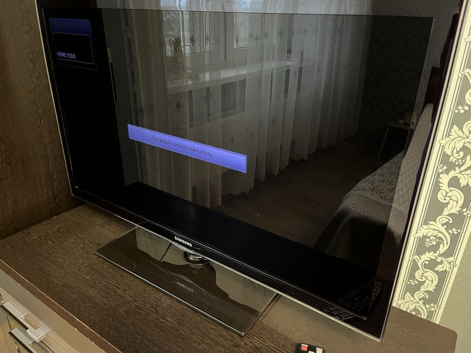 Телевизор samsung