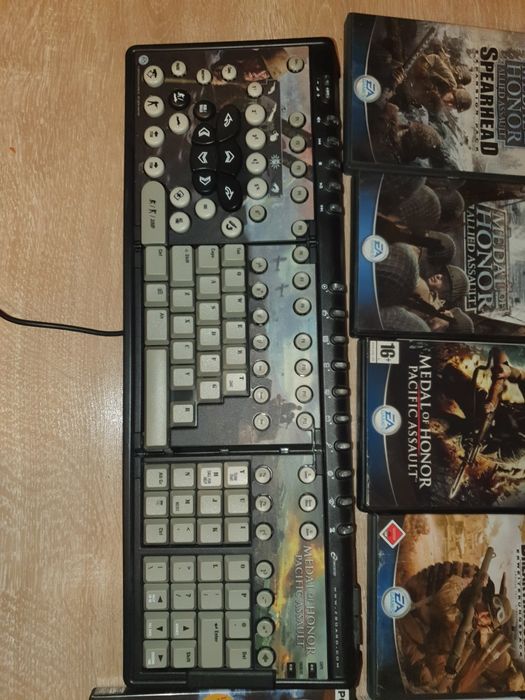 jocuri pc call of duty și medal of honor + tastatura