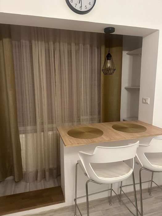 Închiriez garsonieră regim hotelier