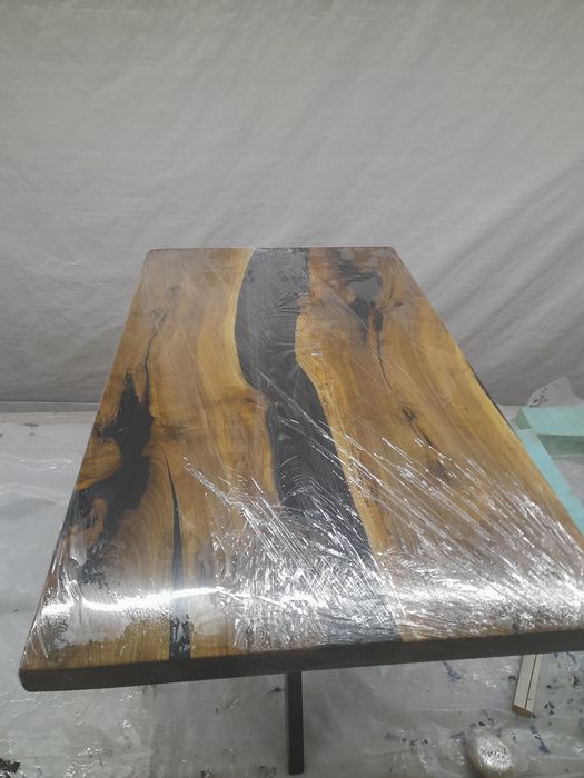 Епоксиндни маси  и плотове