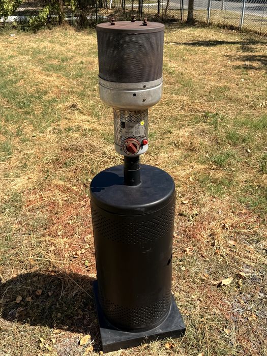 Incalzitor de terasa pe gaz.