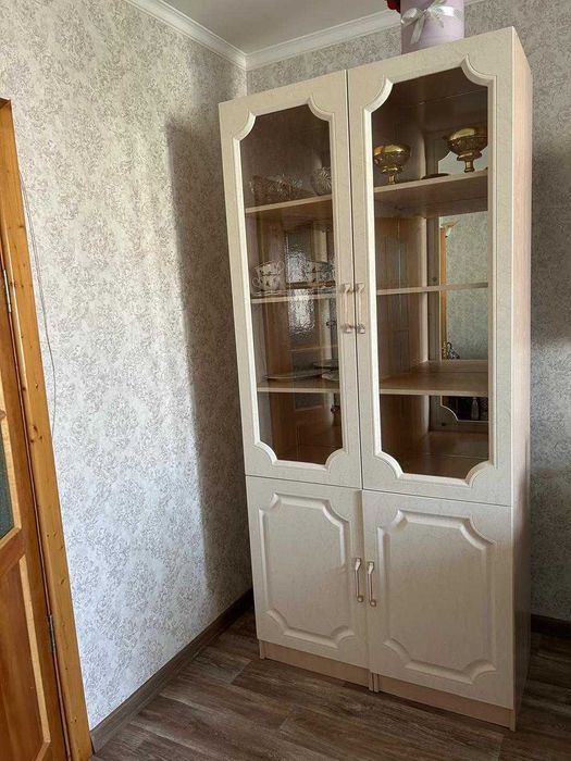 Шкафы для зала(4шт) .Цена за 1 шкаф 70.000